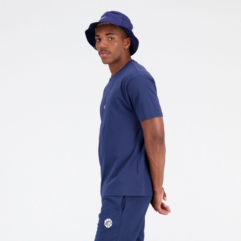 New Balance Top NB Hoops Essentials Fundamental NNY M T-shirt MT23582NNY Clothing/Lifestyle/T-shirts/New Balance New Balance