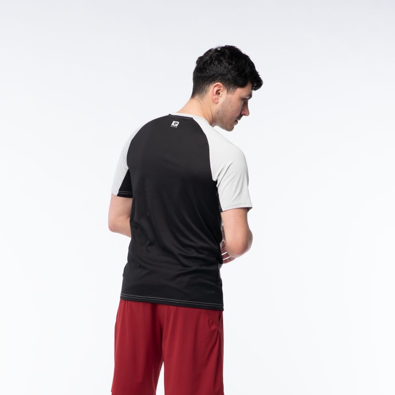 Men's IVAR Short Sleeve T-Shirt In preparation Your Sports Performance