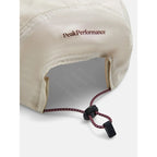 Peak Performance Lightweight beige cap In preparation Your Sports Performance