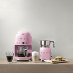 Smeg Filter Coffee Machine Style 50's Pink, DCF02PKEU AGD - Produkty/Ekspresy do kawy Your Sports Performance