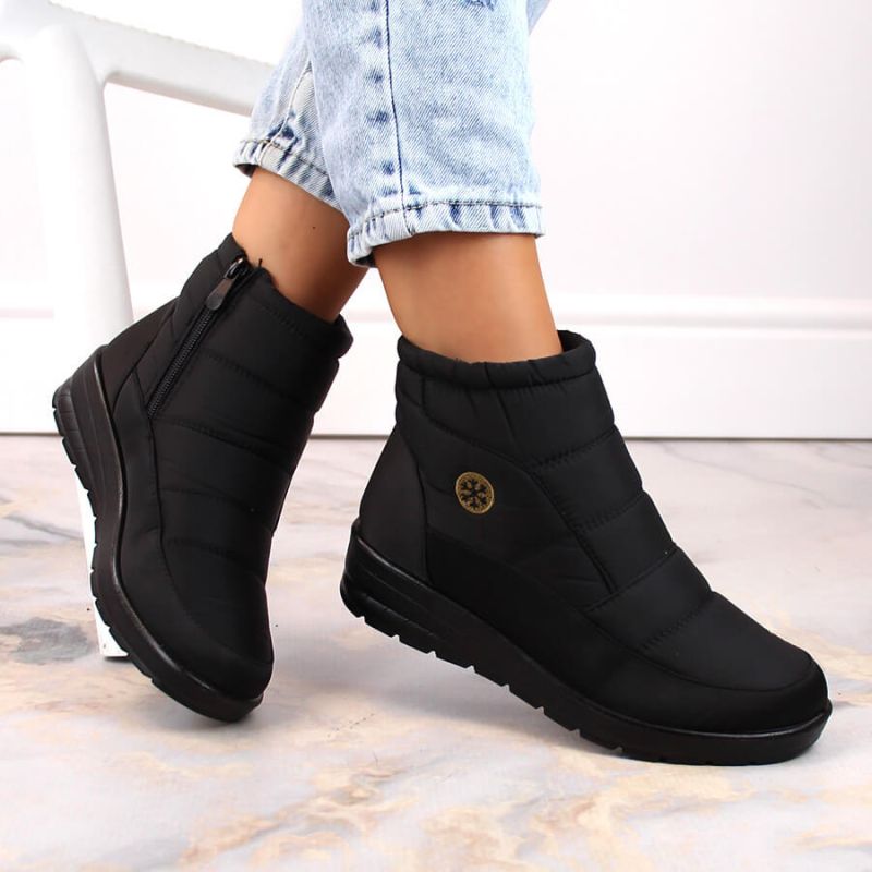 News W EVE437A black wedge snow boots Footwear/Outdoor/News Your Sports Performance