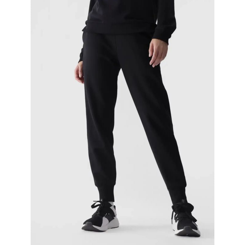 Women's trousers 4F 4FWMM00TTROF0946-20S Clothing/Lifestyle/Trousers, shorts/4F 4F