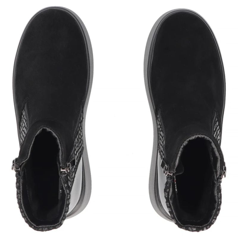 Women's leather ankle boots on a black platform Filippo DBT8077/26