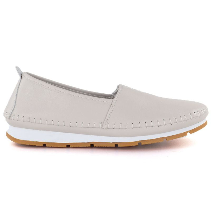 Women's beige leather slip-on shoes S.Barski LR61-7051 To be categorized Your Sports Performance
