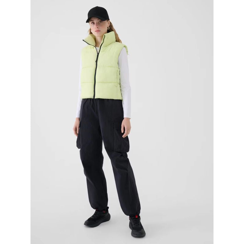Cropped down vest with synthetic filling for women 4F 4FWSS25TVJAF182-45S *Kategoria tymczasowa Your Sports Performance