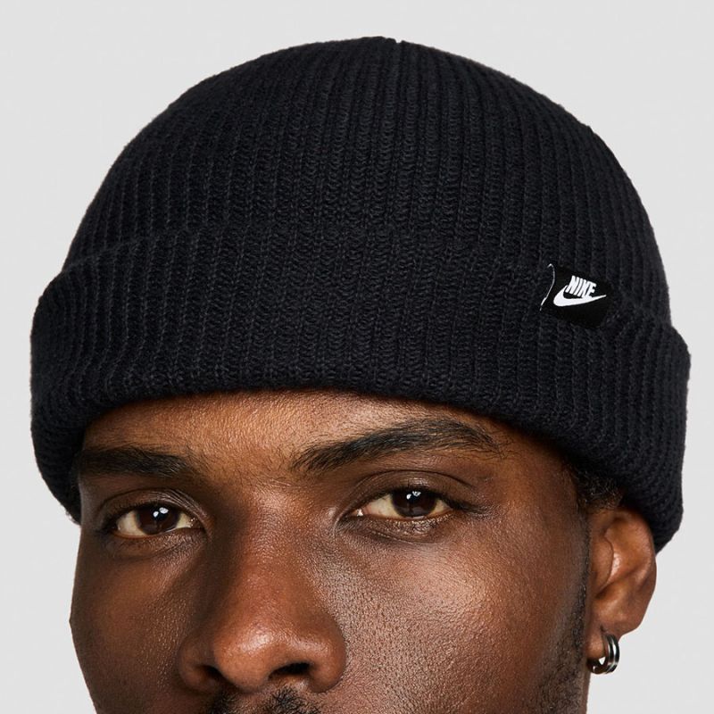 Nike Terra Cap HF0176-010 To be categorized Your Sports Performance