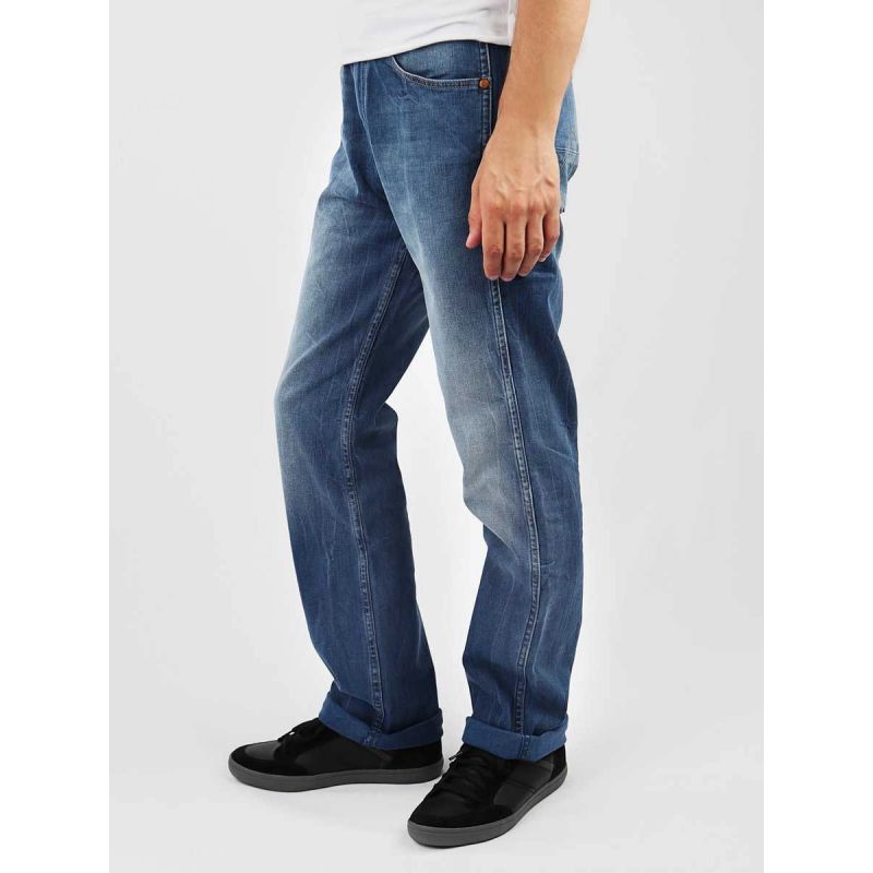 Wrangler Ace Zip Fly The Regular W14ZEH46P Clothing/Lifestyle/Trousers, shorts/Wrangler Your Sports Performance