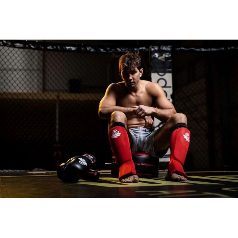 Flexible Shin Guards M - Shinrage Red Ochraniacze piszczeli Your Sports Performance
