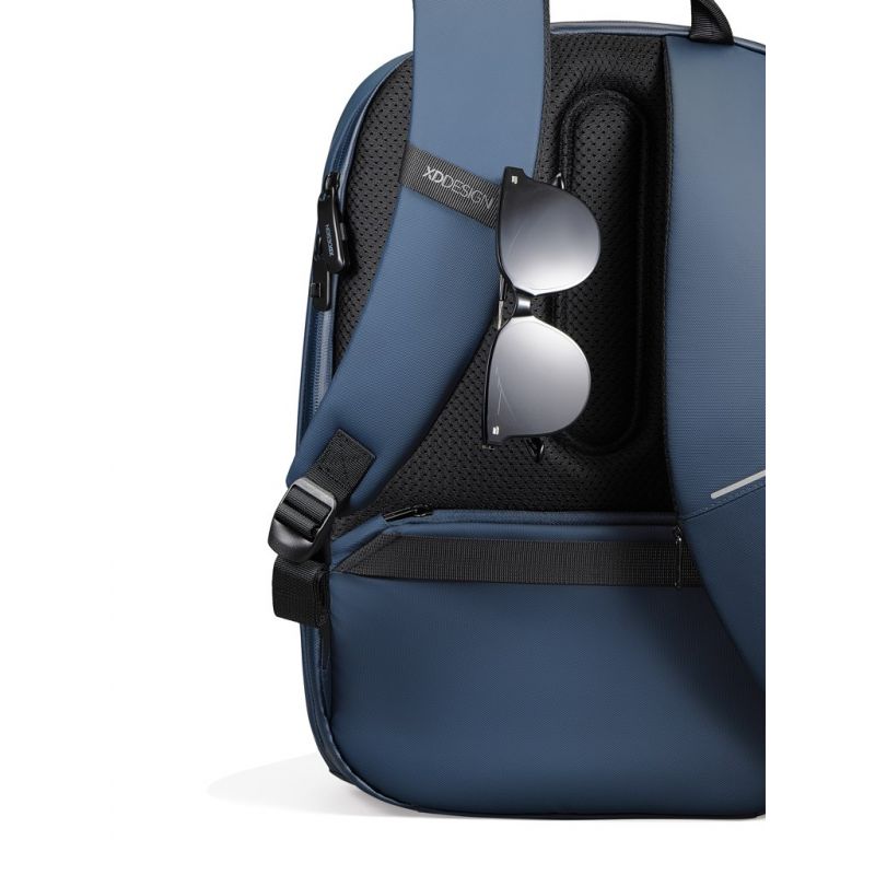 XD DESIGN BOBBY EDGE NAVY BACKPACK P/N: P705.502 Bagaż/Plecaki Your Sports Performance