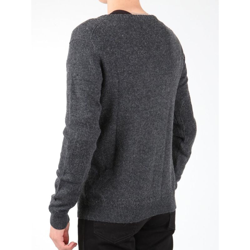 Lee V-Neck Jumper M L892OJ06 Clothing/Lifestyle/Lee Your Sports Performance