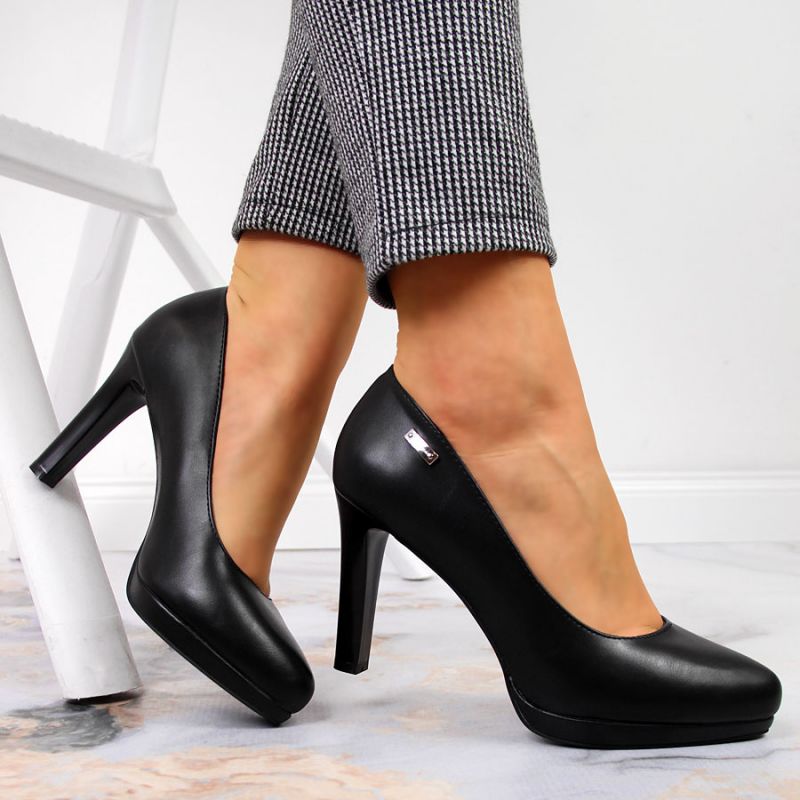 Pumps on the platform matte black W Sergio Leone Footwear/Outdoor/Alpinus Your Sports Performance