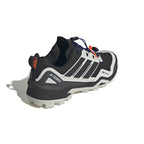 adidas TERREX Skychaser GTX low trekking shoes - cblack/cblack/green Footwear Your Sports Performance