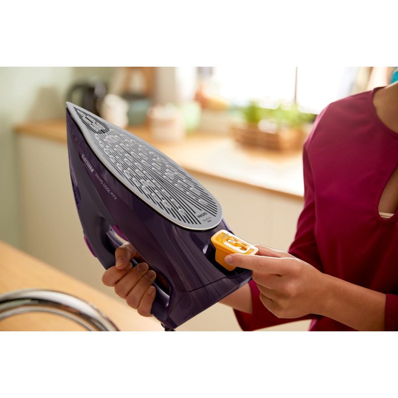 PHILIPS DST 7061/30 iron AGD - Produkty/Żelazka i generatory pary Your Sports Performance