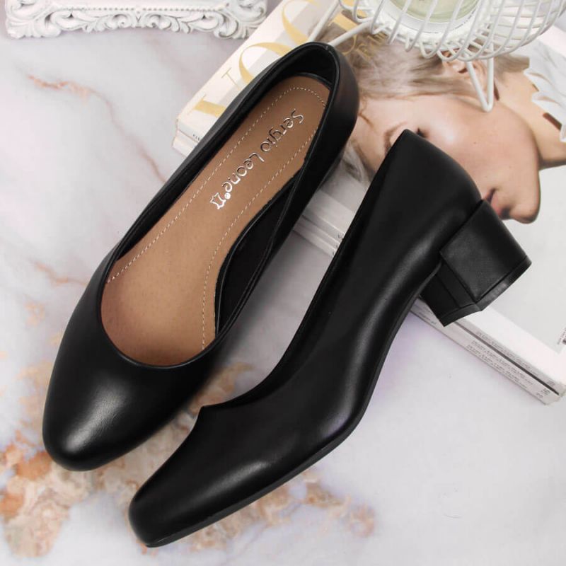 Black Pumps on a block from W Sergio Leone Footwear/Lifestyle/Sergio Leone Your Sports Performance