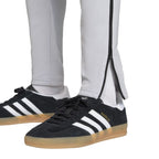 adidas Tiro Travel Sweatpants KF6071