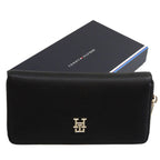 Tommy Hilfiger Poppy Plus Large Women's Wallet, Black, One Size - AW0AW15586-BDS Akcesoria i sprzęt koszykarski/Saszetki, nerki Your Sports Performance