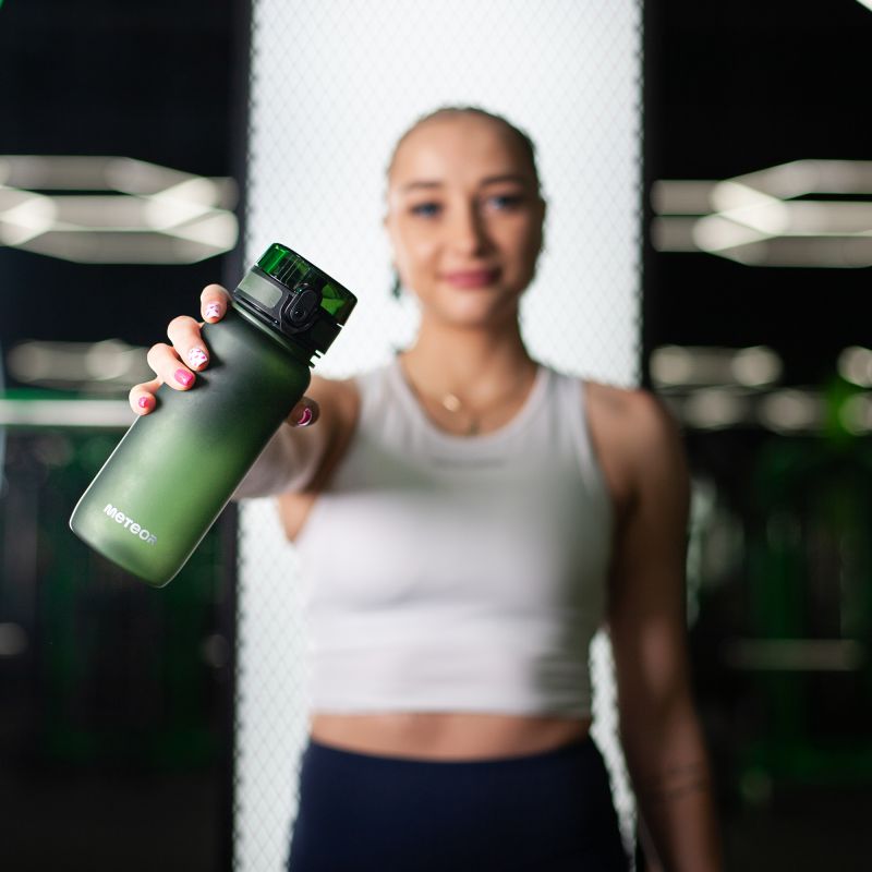 Meteor 500 ml sports bottle dark green To be categorized Your Sports Performance