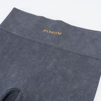 Women's leggings FIT SEAMLESS LEGGINGS 1/2 Fitanu