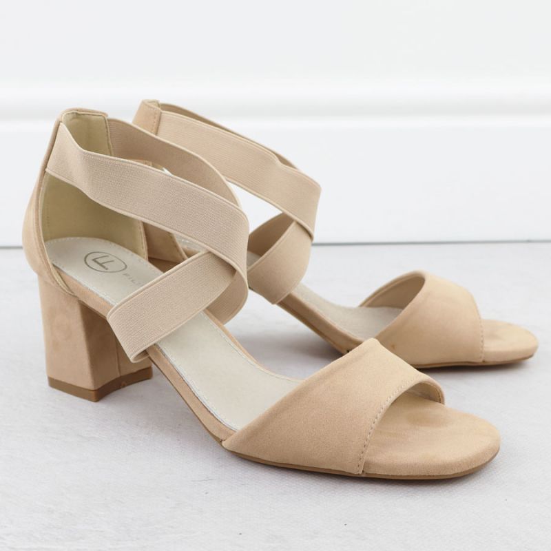 Women's slip-on sandals with a block heel, beige Filippo DS6920 Footwear Your Sports Performance
