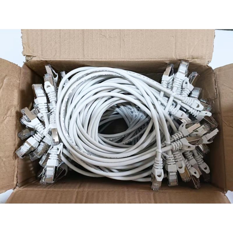 Equip Cat6 patch cable 60pcs S/FTP 2xRJ45 0.50m white LSZH Kable, gniazda i wtyki/Patchcable Your Sports Performance
