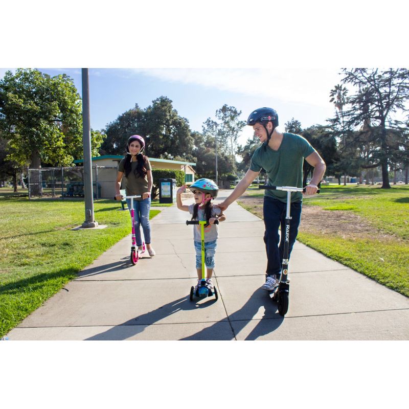 Razor A5 Air Scooter 13073005 (Black) (Gry i zabawki) Sport i rekreacja/Pojazdy elektryczne Your Sports Performance