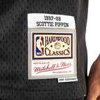 Mitchell & Ness Men's Chicago Bulls NBA Swingman Alternate Jersey Bulls 97 Scottie Pippen SMJYGS18151-CBUBLCK97SPI In preparation Your Sports Performance