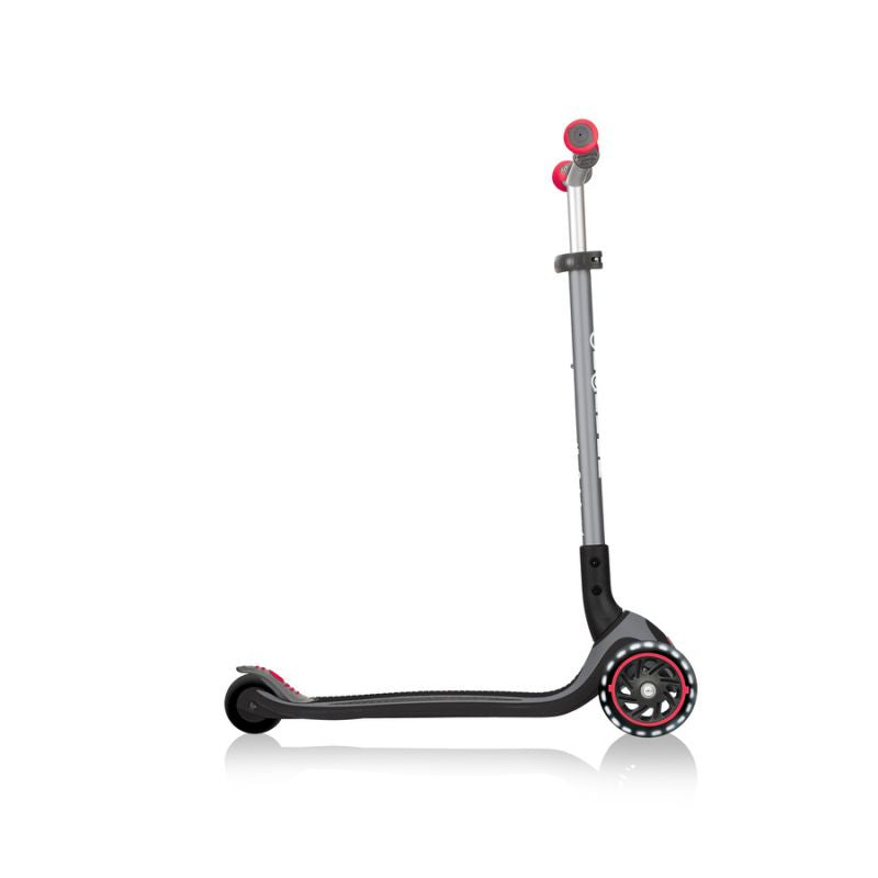 Scooter 3 wheels Globber Master Lights 662-120-2 HS-TNK-000015844 Accessories/Skating/Hulajnogi Your Sports Performance