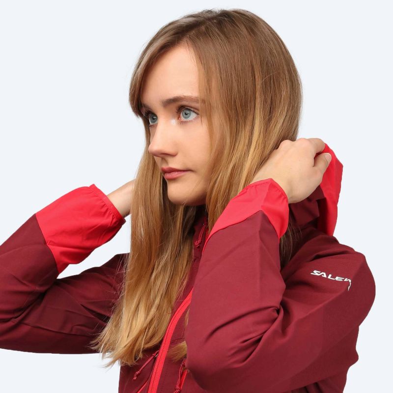 Salewa Agner Engineered Dst W Jkt 26933-1881 Clothing/Outdoor/Salewa Your Sports Performance