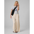 Women's wide-leg sweatpants 4F 4FRAW26TTROF2050-11S