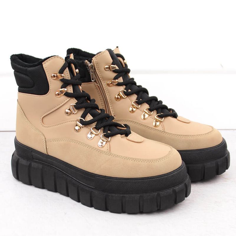 Boots on the News W EVE450B platform Footwear/Outdoor/News Your Sports Performance