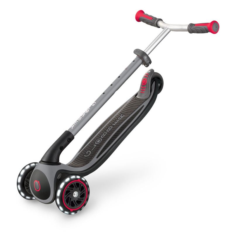Scooter 3 wheels Globber Master Lights 662-120-2 HS-TNK-000015844 Accessories/Skating/Hulajnogi Your Sports Performance