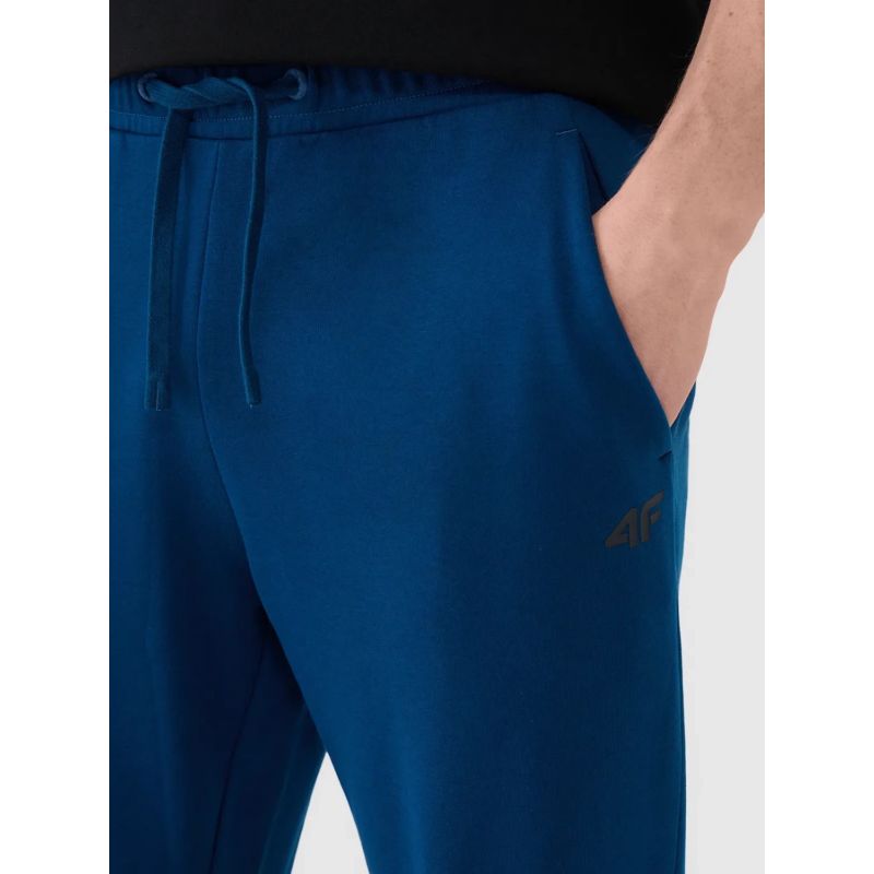 Trousers 4F M 4FWMM00TTROM1139-46S Clothing/Lifestyle/Trousers, shorts/4F Your Sports Performance