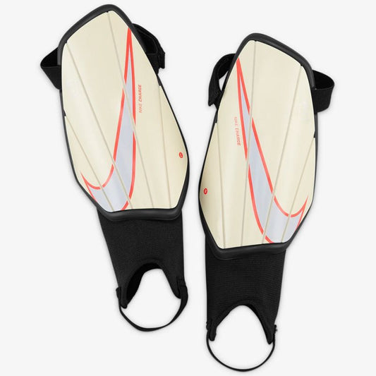 Shin pads Nike Charge M SP2164 113 Accessories/Protectors and knee pads Nike
