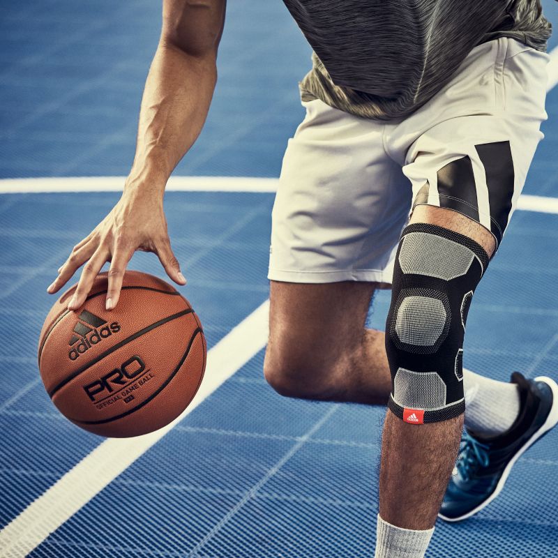 Adidas S ADSU-12521BK knee stabilizing band Accessories/Strippers, sleeves Adidas