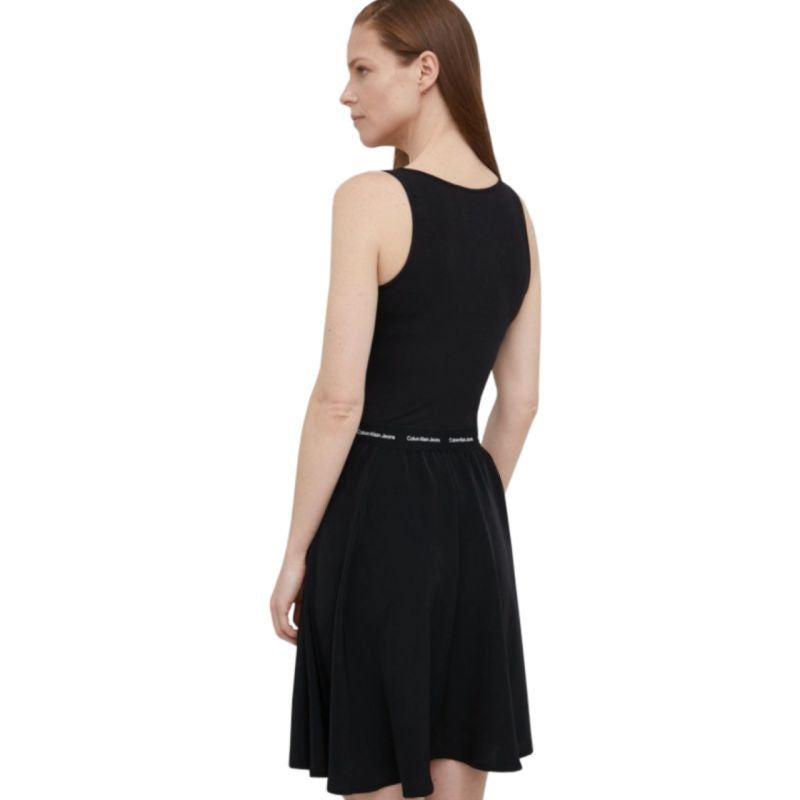 Calvin Klein Jeans Contrast W J20J218348 dress Clothing/Lifestyle/spódniczki, sukienki/Calvin Klein Your Sports Performance