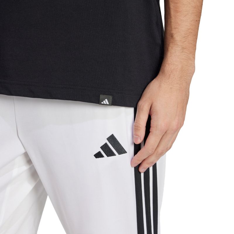 T-shirt adidas Tech Outline Graphic M JJ3866 Clothing/Lifestyle/T-shirts Adidas