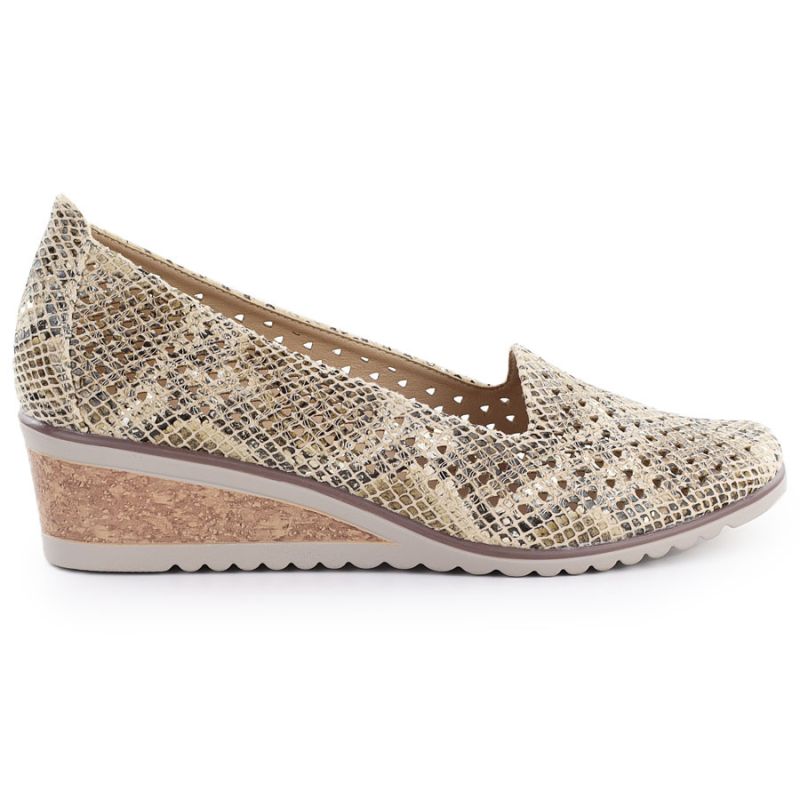Women's wedge shoes with openwork snake print, beige, Potocki SZ12306 To be categorized Your Sports Performance