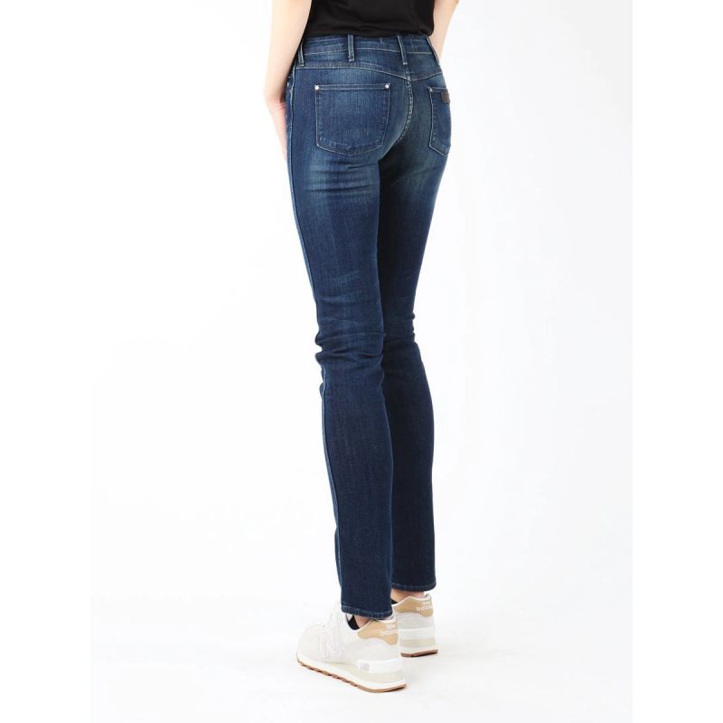 Wrangler Molly River Washed jeans W251ZB33T Clothing/Lifestyle/Trousers, shorts/Wrangler Your Sports Performance