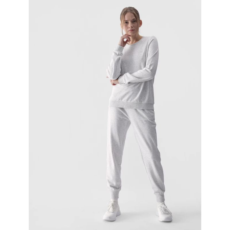 Women's jogger sweatpants 4F 4FWMM00TTROF0945-27M *Kategoria tymczasowa Your Sports Performance