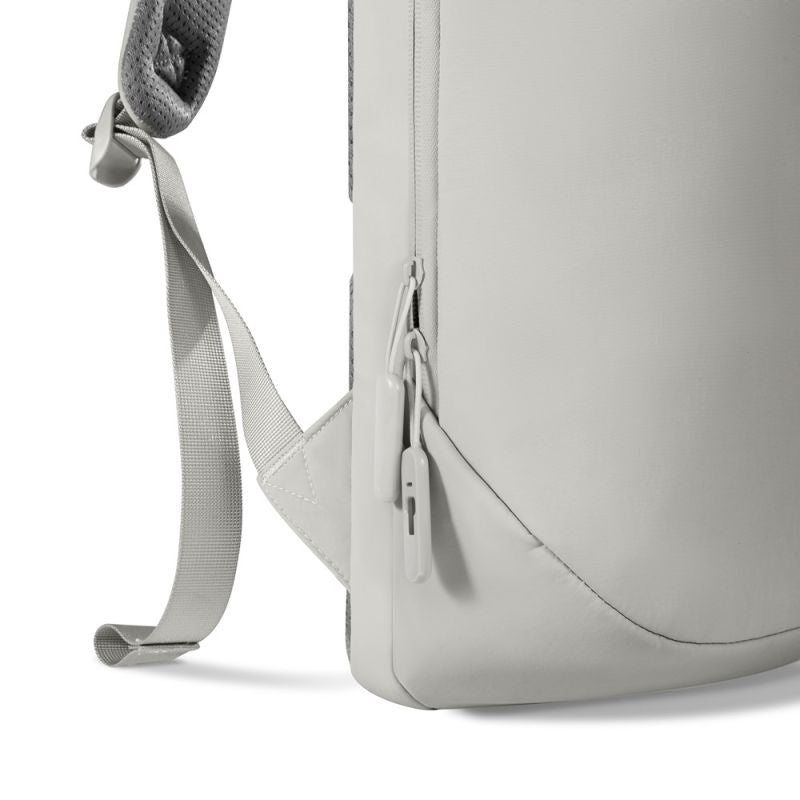 XD DESIGN AIR BACKPACK GRAY P706.3219 Bagaż/Plecaki Your Sports Performance