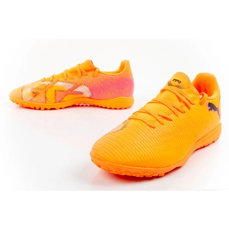 Puma men's sports shoes Future 8 Play TT turf football shoes orange Puma