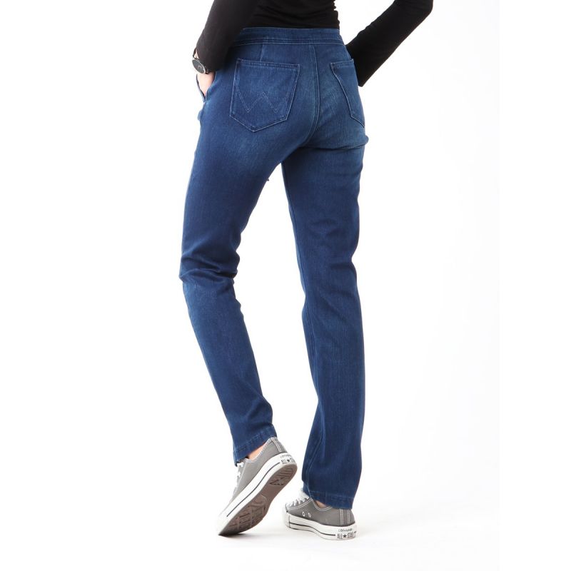 Wrangler Slouchy Cozy Blue Jeans W W27CGM82G Clothing/Lifestyle/Trousers, shorts/Wrangler Your Sports Performance