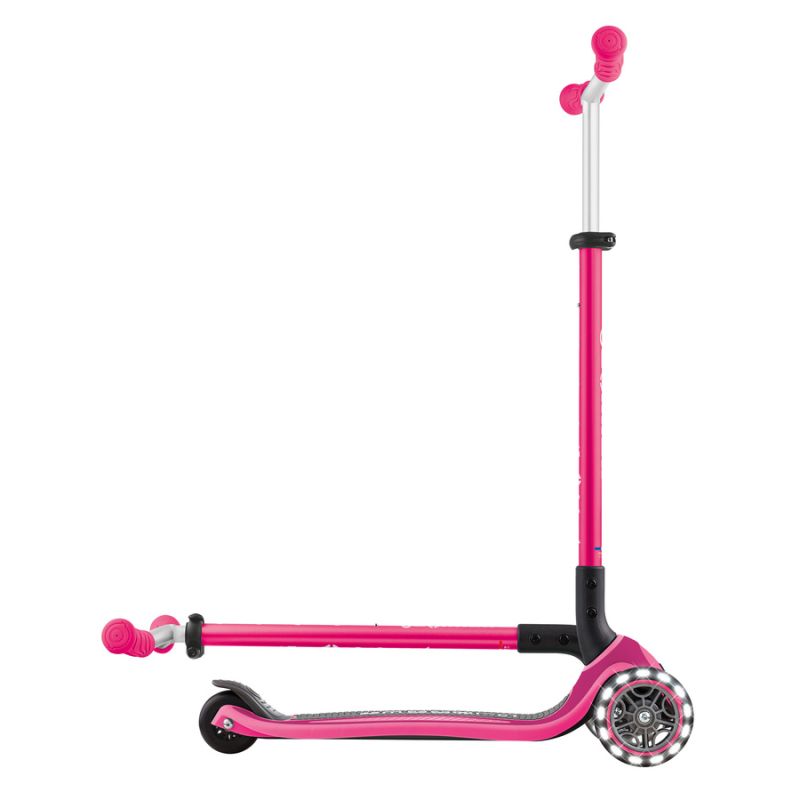 MASTER LIGHTS 3-Wheel Scooter - Fuchsia (663-110) To be categorized Your Sports Performance