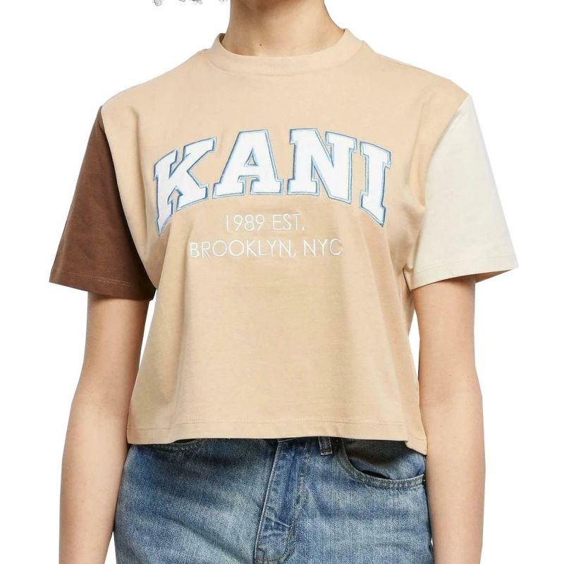 Karl Kani Serif Crop Block Tee W 6130858 Clothing/Lifestyle/T-shirts/Karl Kani Your Sports Performance