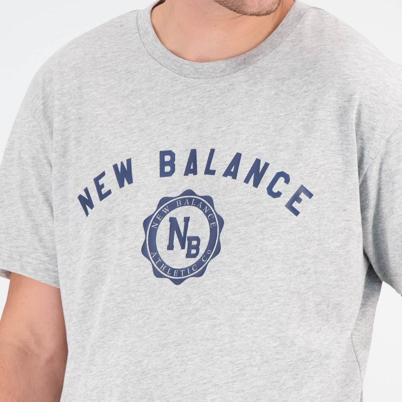 New Balance Sport Seasonal Graphic Cot AG M MT31904AG T-shirt Clothing/Lifestyle/T-shirts/New Balance New Balance