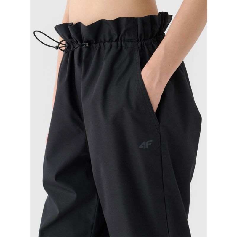 Women's casual oversize parachute pants 4F 4FRSS24TTROF1330-20S *Kategoria tymczasowa Your Sports Performance