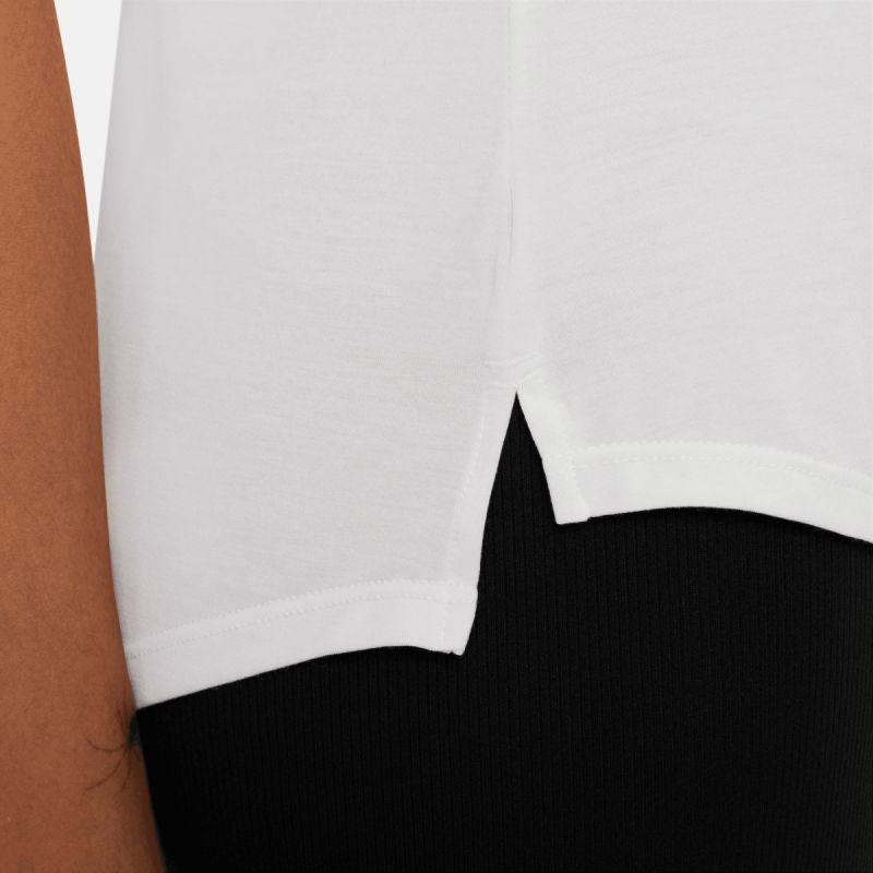 T-shirt Nike Dri-FIT UV One Luxe W DD0618-100 Clothing/Training Nike