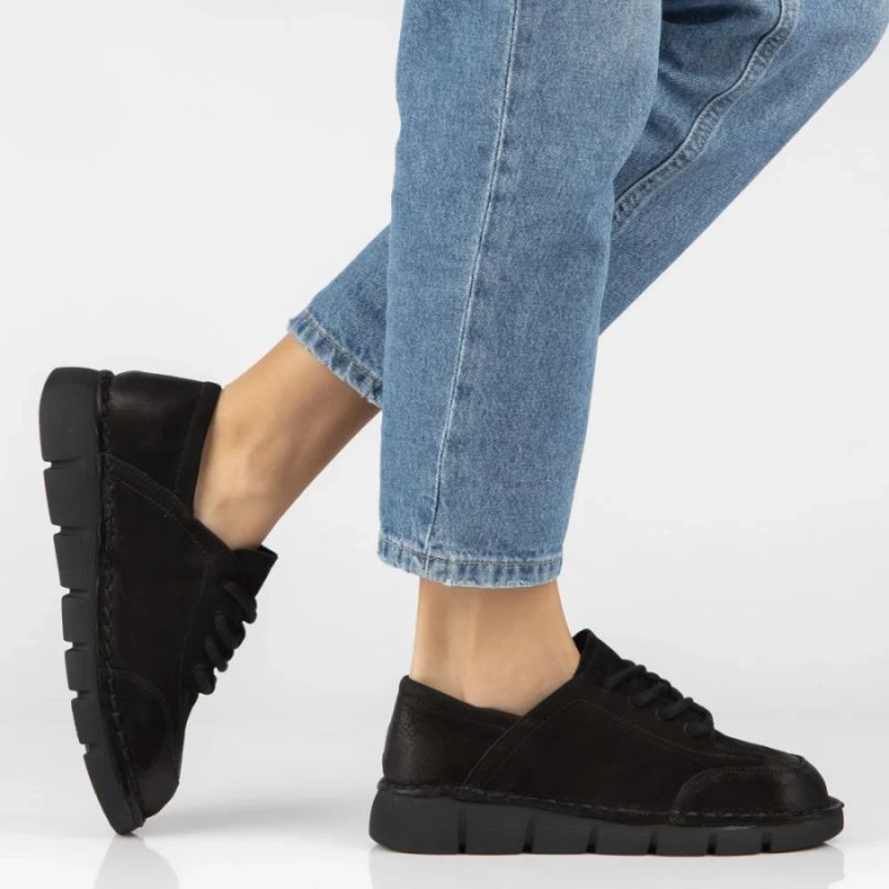 Women's wide leather shoes, black Filippo DP8180/26