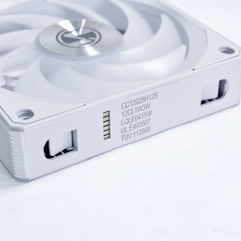 Lian Li UNI FAN CL Wireless Fan, 3-Pack - 120mm, White Chłodzenie/Chłodzenie - wentylatory Your Sports Performance