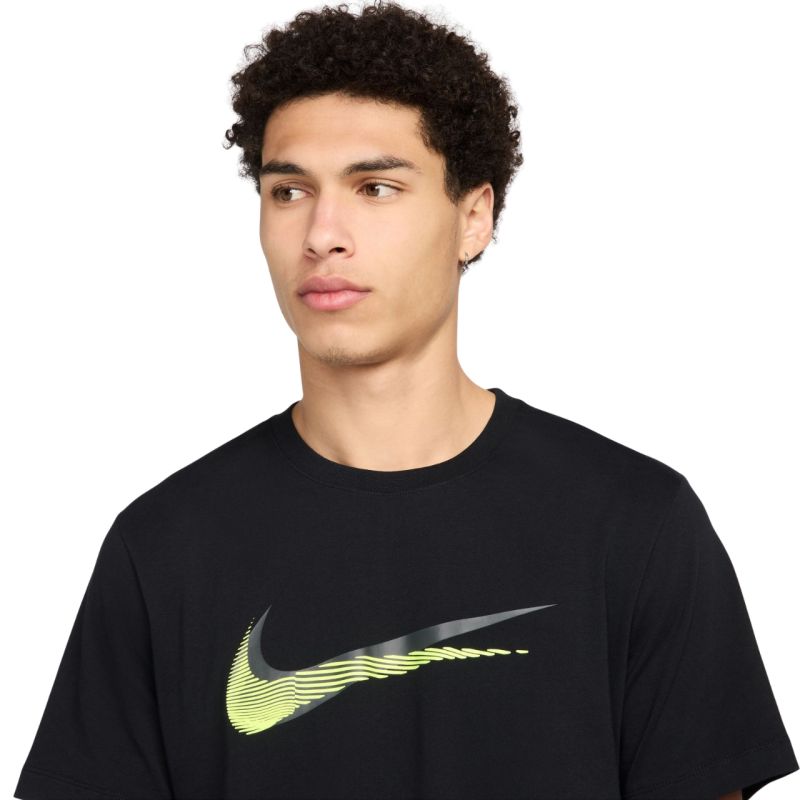 Nike Sportswear Men's T-Shirt Black HQ8092 010